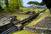 Aquileia (Udine) - i resti del grande porto fluviale, (I secolo d.C.). 